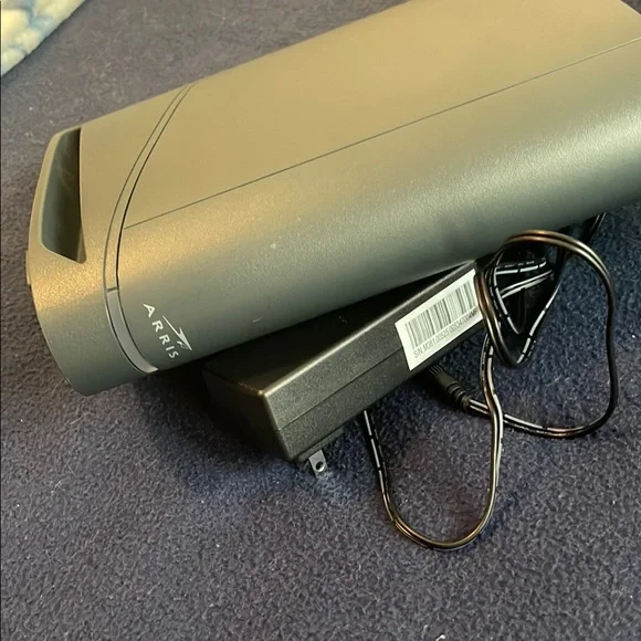 Arris Router/Modem - Picture 4 of 4